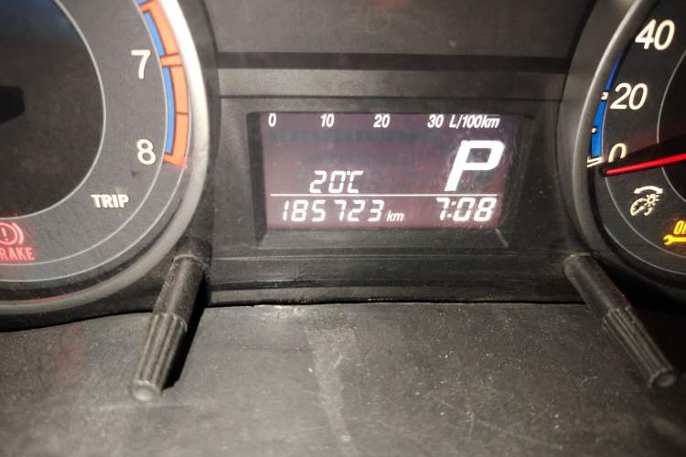 Used Suzuki SX4 2013 1.6L Automatic CoolRide Model Odometer Close Up