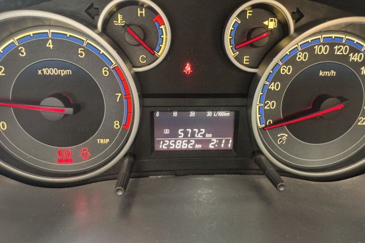 Used Suzuki SX4 2013 1.6L Manual CoolRide Model Odometer Close Up