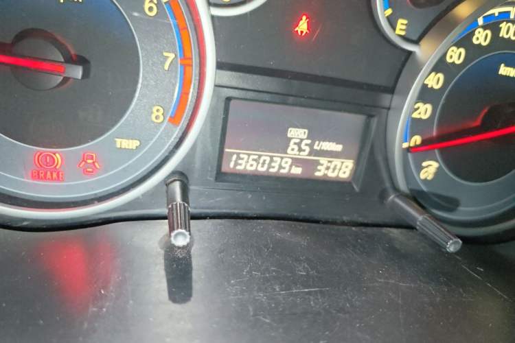 Used Suzuki SX4 2013 1.6L Manual CoolRide Model Odometer Close Up