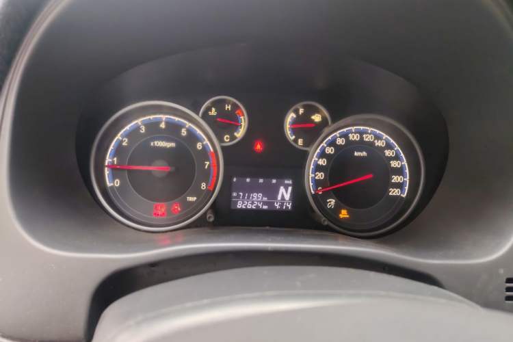 Used Suzuki SX4 2013 Koleos 1.6L Automatic Sport Model Odometer Close Up