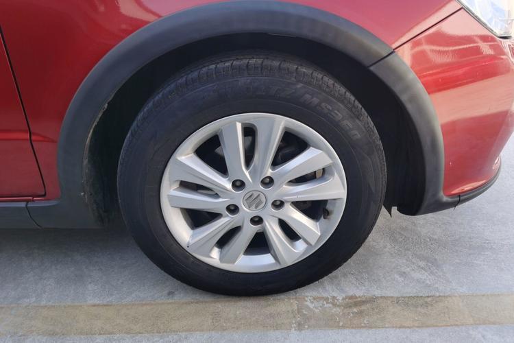 Used Suzuki SX4 2013 1.6L Manual CoolRide Model Right Front Wheel Hub