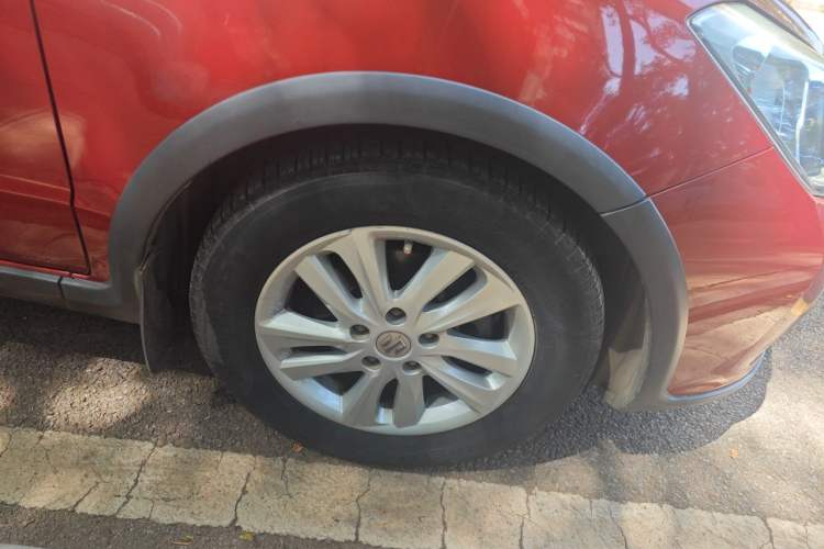 Used Suzuki SX4 2013 1.6L Automatic CoolRide Model Right Front Wheel Hub