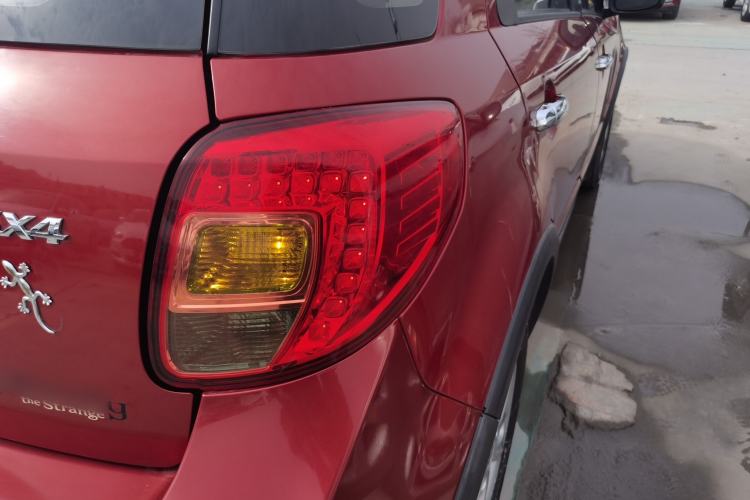 Used Suzuki SX4 2013 1.6L Automatic CoolRide Model Right Rear Taillight