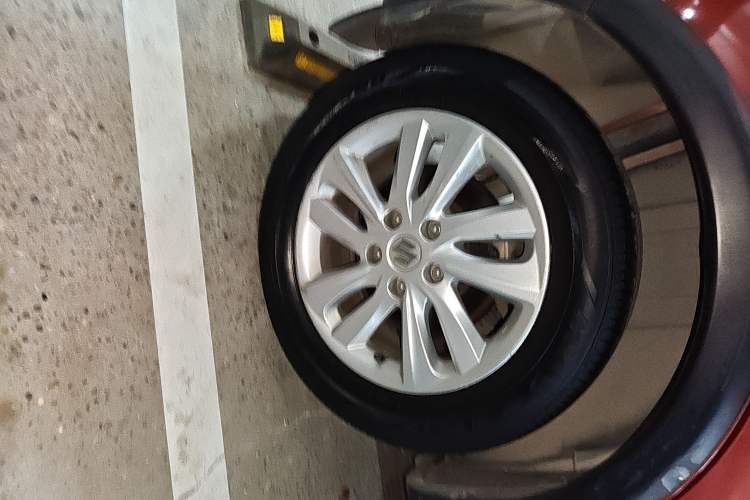 Used Suzuki SX4 2013 1.6L Manual CoolRide Model Right Rear Wheel Hub