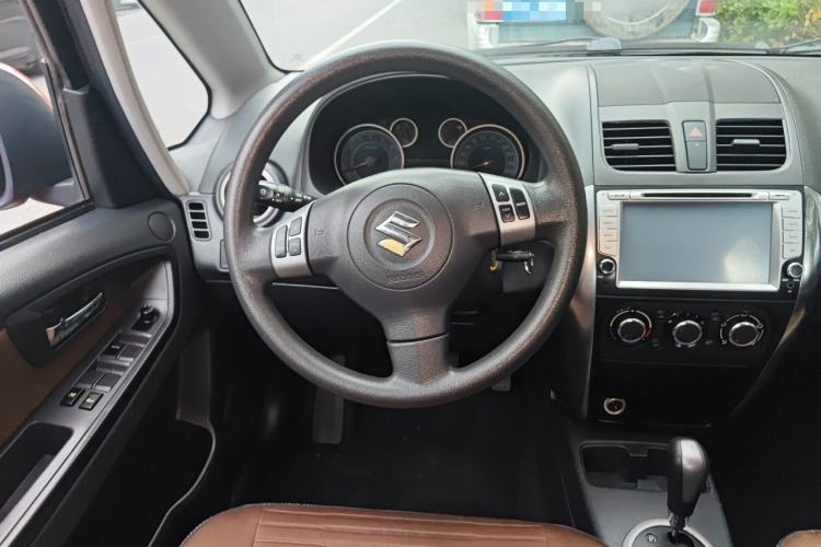Used Suzuki SX4 2013 1.6L Automatic CoolRide Model Steering Wheel