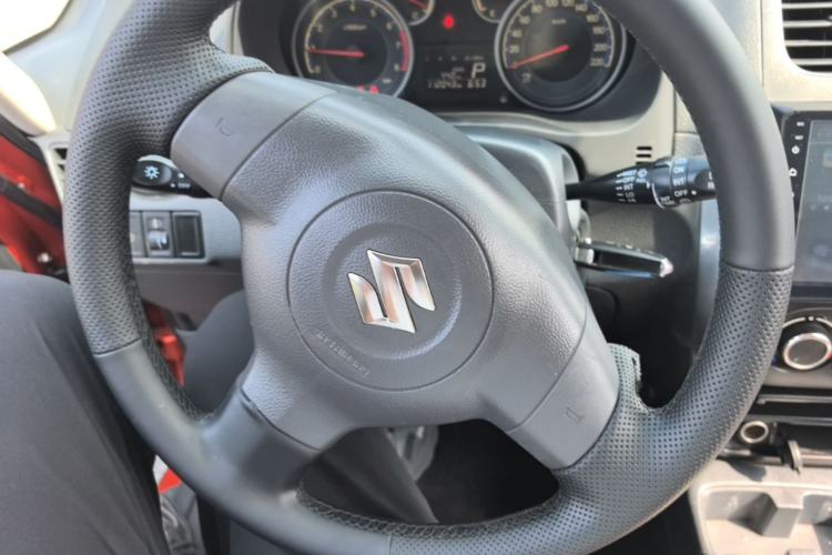 Used Suzuki SX4 2013 1.6L Automatic CoolRide Model Steering Wheel