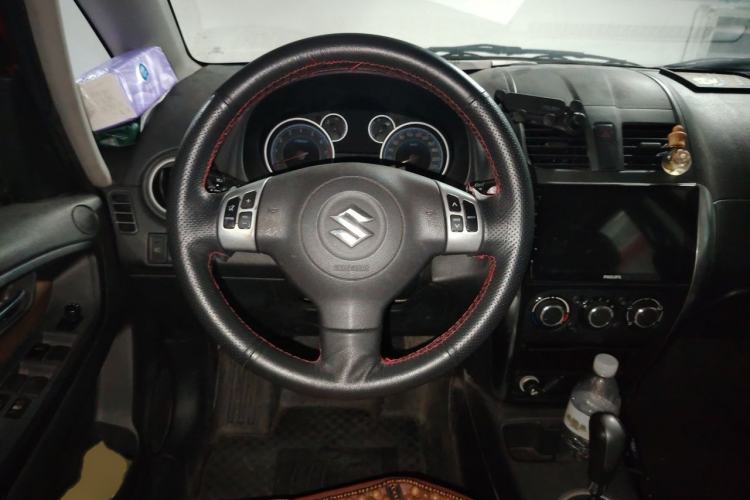 Used Suzuki SX4 2013 1.6L Automatic CoolRide Model Steering Wheel