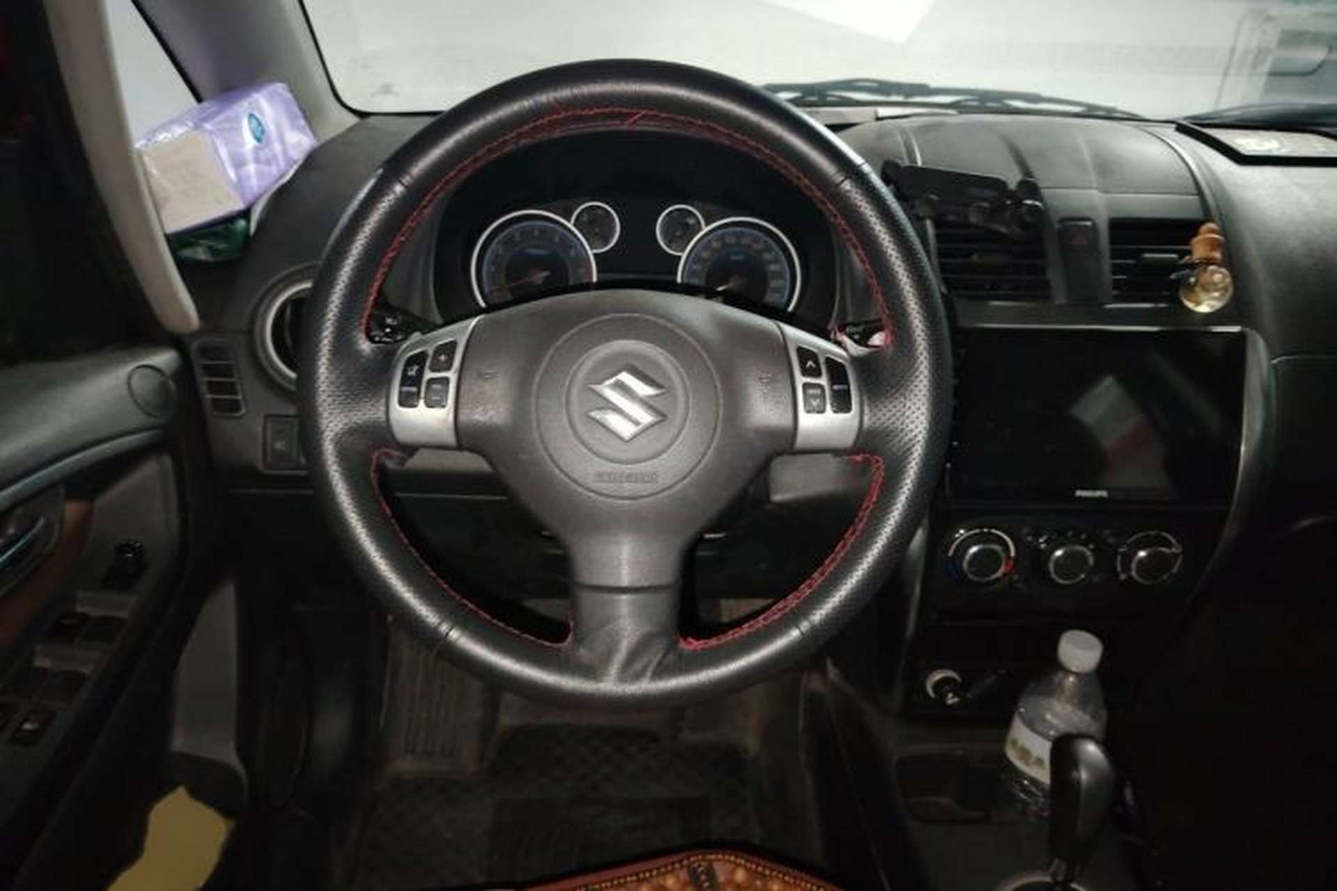 Used Suzuki SX4 2013 1.6L Automatic CoolRide Model Steering Wheel
