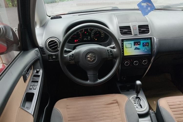 Used Suzuki SX4 2013 1.6L Automatic CoolRide Model Steering Wheel