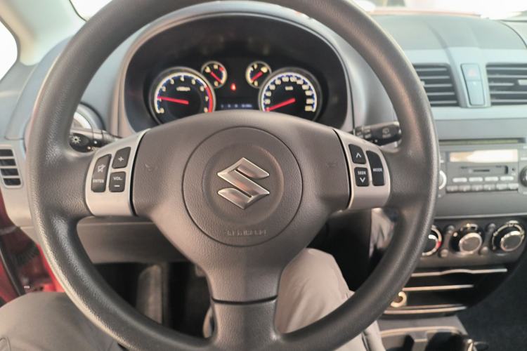 Used Suzuki SX4 2013 1.6L Manual CoolRide Model Steering Wheel
