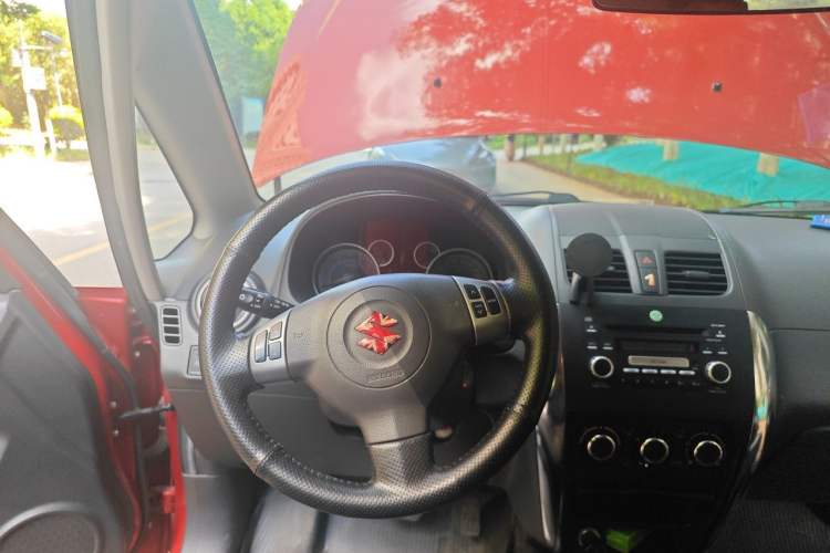 Used Suzuki SX4 2013 1.6L Automatic CoolRide Model Steering Wheel
