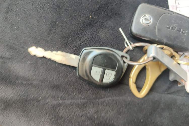Used Suzuki SX4 2013 1.6L Automatic CoolRide Model Vehicle Key