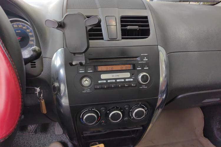 Used Suzuki SX4 2013 1.6L Manual CoolRide Model Audio And AC Panel