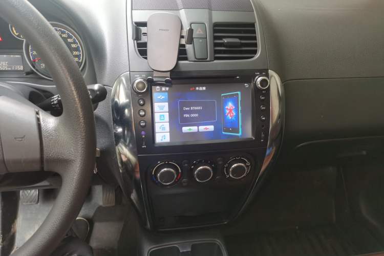 Used Suzuki SX4 2013 1.6L Manual CoolRide Model Audio And AC Panel