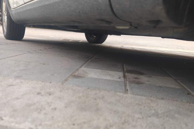Used Suzuki SX4 2013 1.6L Automatic CoolRide Model Chassis Front Right
