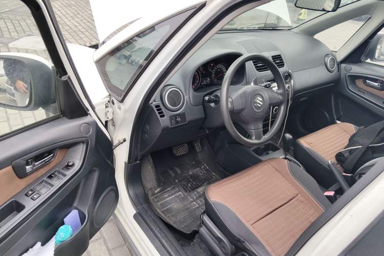 Used Suzuki SX4 2013 1.6L Automatic CoolRide Model Driver Seat