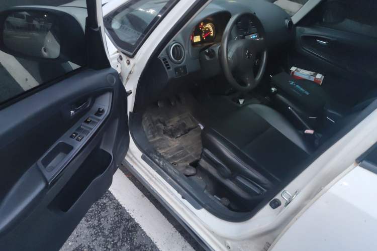 Used Suzuki SX4 2013 1.6L Manual CoolRide Model Driver Seat