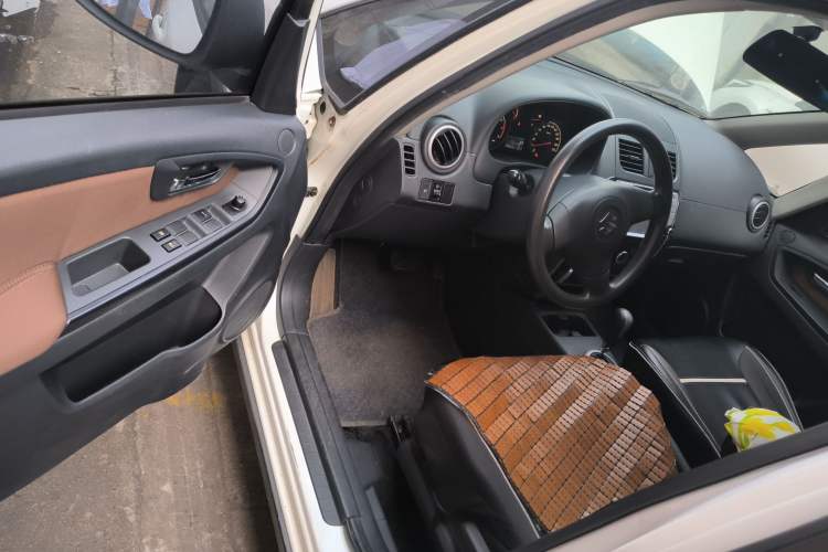 Used Suzuki SX4 2013 1.6L Automatic CoolRide Model Driver Seat