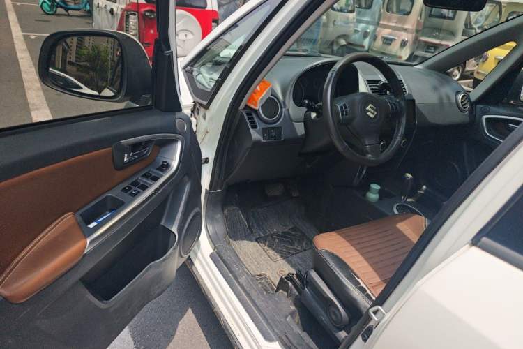 Used Suzuki SX4 2013 Koleos 1.6L Automatic Sport Model Driver Seat