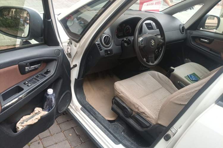Used Suzuki SX4 2013 1.6L Manual CoolRide Model Driver Seat