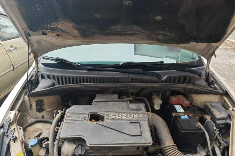 Used Suzuki SX4 2013 Koleos 1.6L Automatic Sport Model Engine Bay