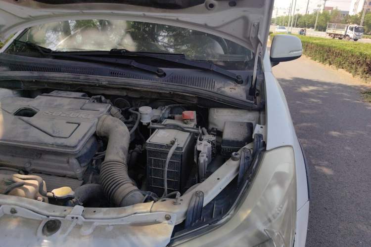 Used Suzuki SX4 2013 1.6L Manual CoolRide Model Engine Bay Left