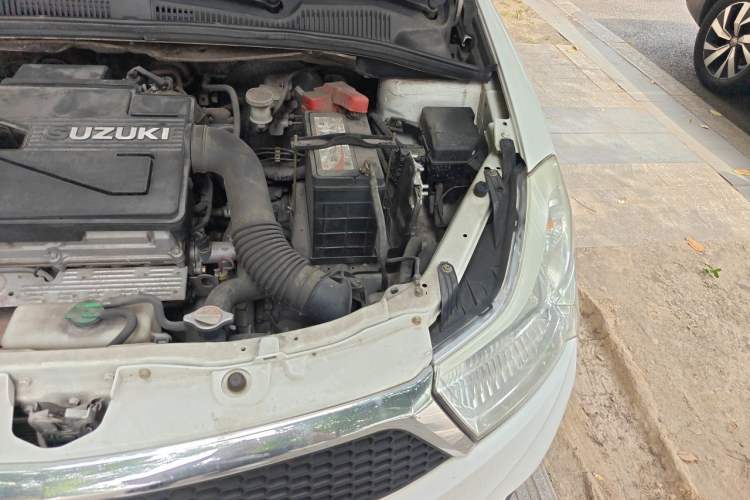 Used Suzuki SX4 2013 1.6L Automatic CoolRide Model Engine Bay Left