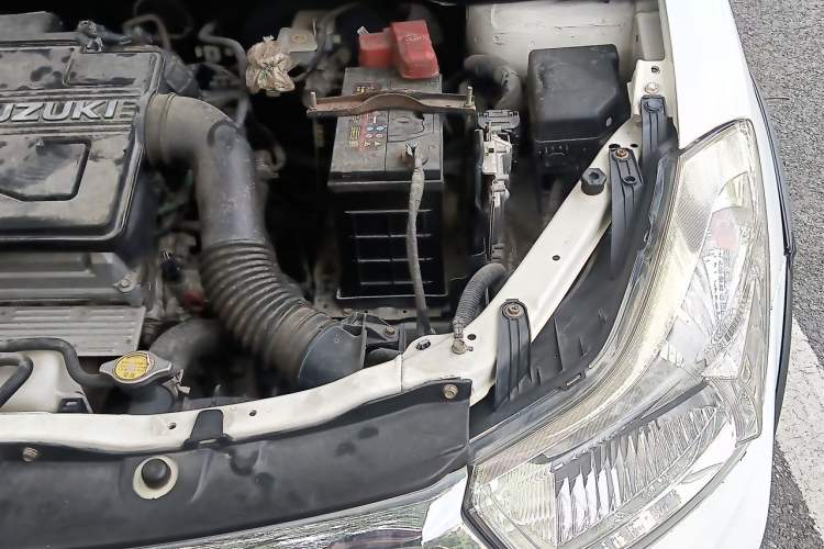 Used Suzuki SX4 2013 1.6L Automatic CoolRide Model Engine Bay Left