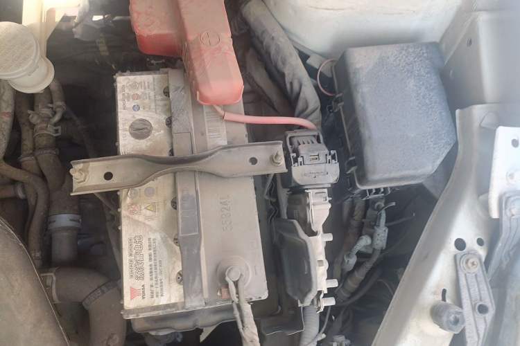 Used Suzuki SX4 2013 1.6L Automatic CoolRide Model Engine Bay Left