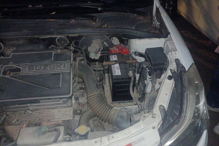 Used Suzuki SX4 2013 1.6L Automatic CoolRide Model Engine Bay Left