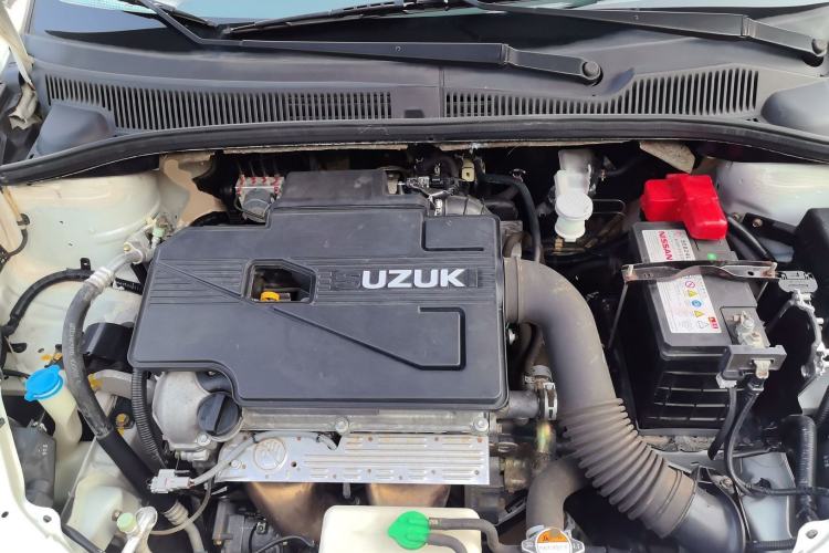 Used Suzuki SX4 2013 1.6L Manual CoolRide Model Engine Bay