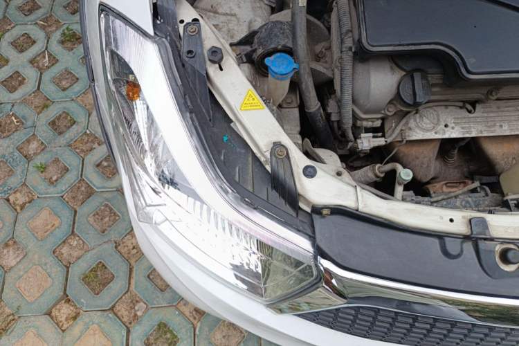 Used Suzuki SX4 2013 1.6L Manual CoolRide Model Engine Bay Right