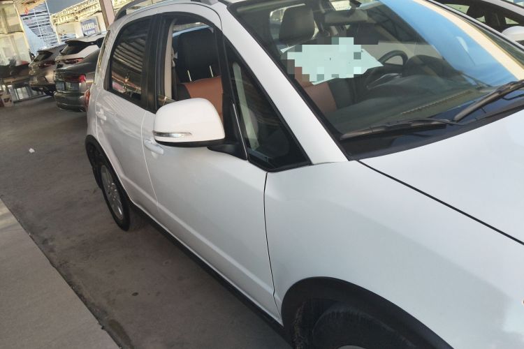 Used Suzuki SX4 2013 1.6L Manual CoolRide Model Exterior 2