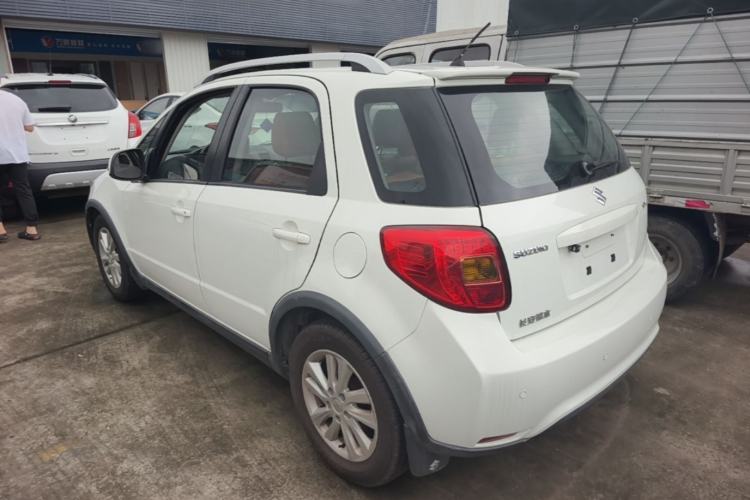 Used Suzuki SX4 2013 1.6L Automatic CoolRide Model Exterior 2