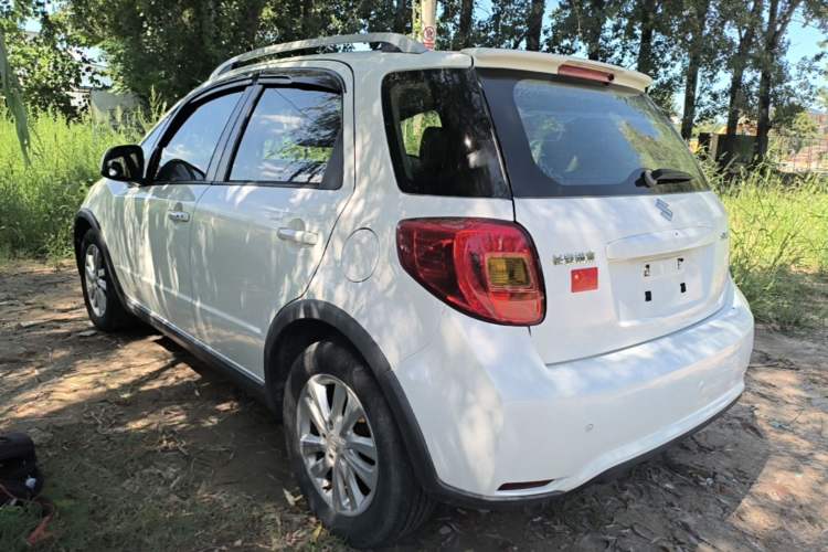 Used Suzuki SX4 2013 1.6L Manual CoolRide Model Exterior 2