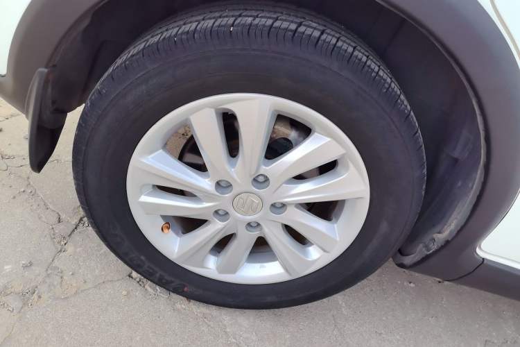 Used Suzuki SX4 2013 1.6L Manual CoolRide Model Exterior 3