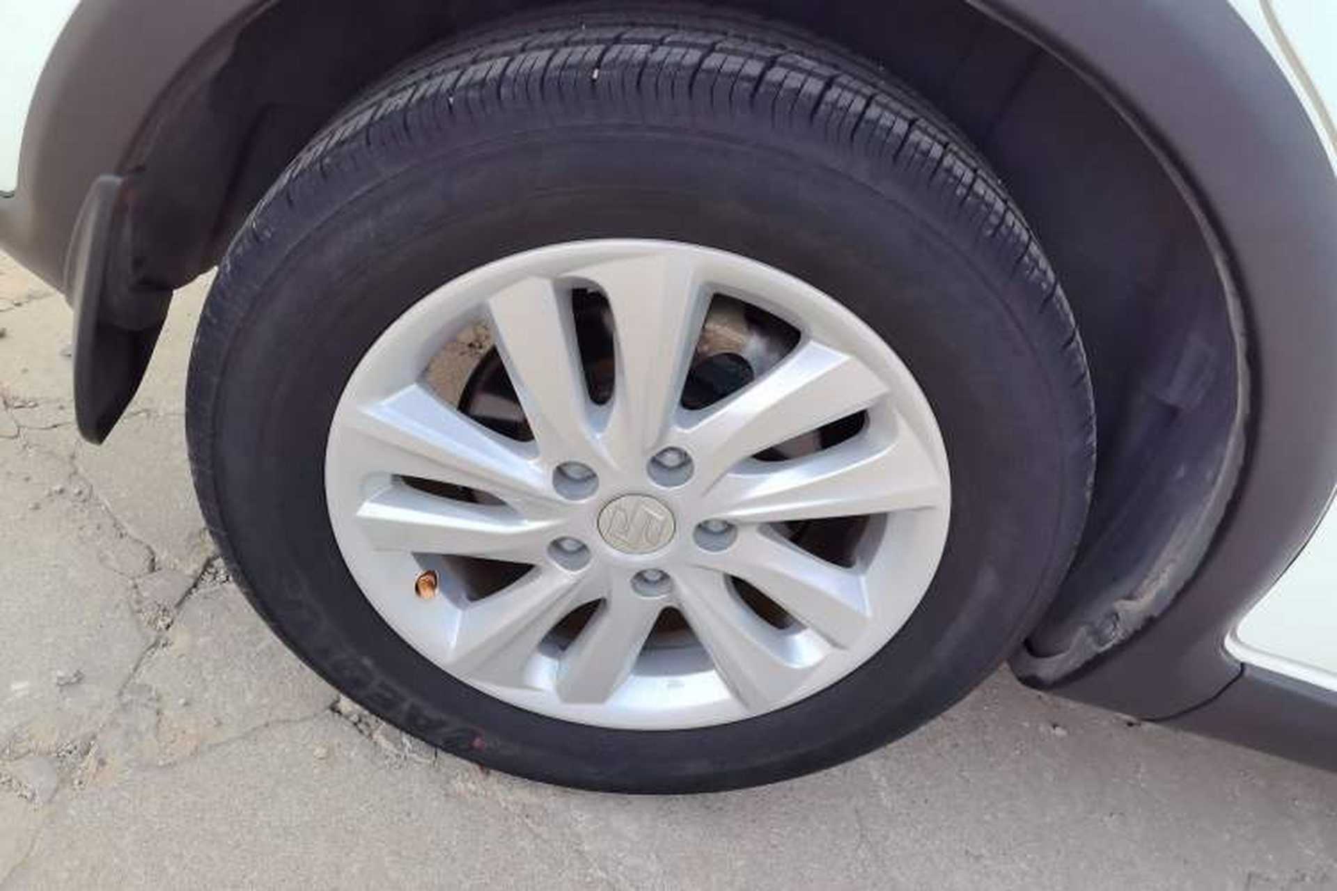 Used Suzuki SX4 2013 1.6L Manual CoolRide Model Exterior 3