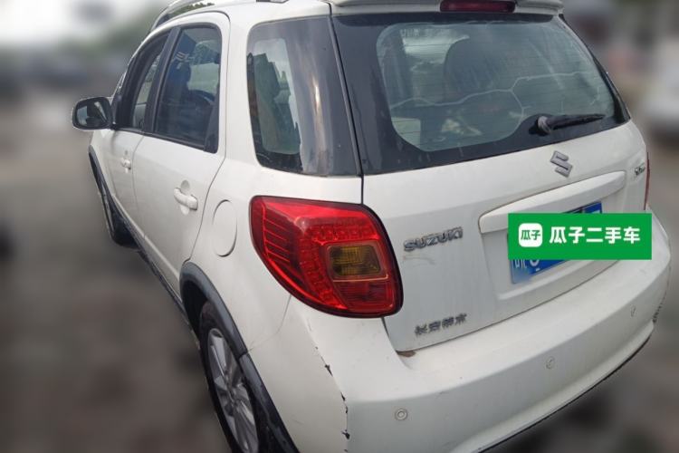 Used Suzuki SX4 2013 1.6L Manual CoolRide Model Exterior 3