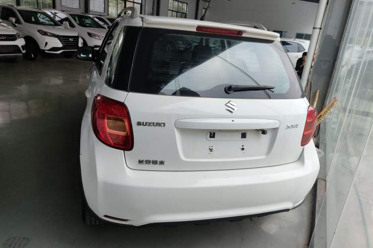 Used Suzuki SX4 2013 1.6L Automatic CoolRide Model Exterior 4