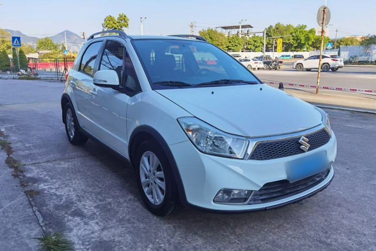 Used Suzuki SX4 2013 1.6L Manual CoolRide Model Exterior 4