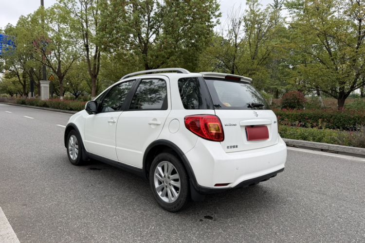 Used Suzuki SX4 2013 1.6L Automatic CoolRide Model Exterior 4