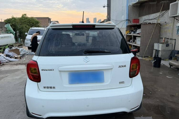 Used Suzuki SX4 2013 1.6L Automatic CoolRide Model Exterior 5