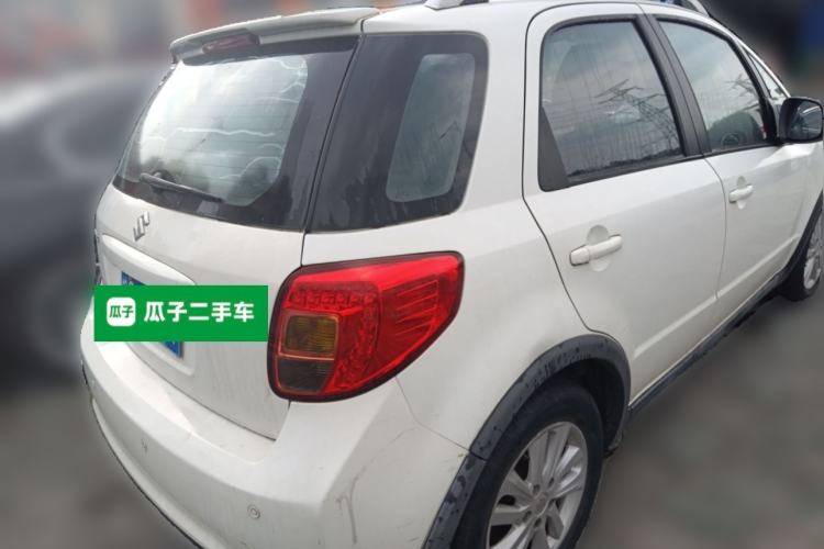 Used Suzuki SX4 2013 1.6L Manual CoolRide Model Exterior 5
