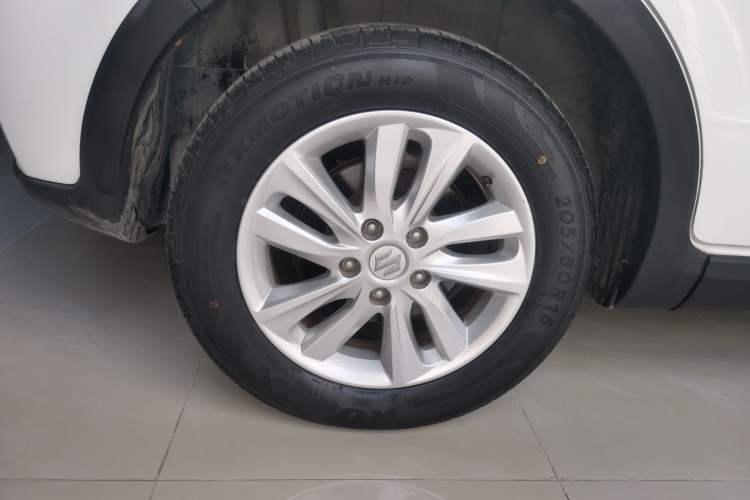 Used Suzuki SX4 2013 1.6L Manual CoolRide Model Exterior 8