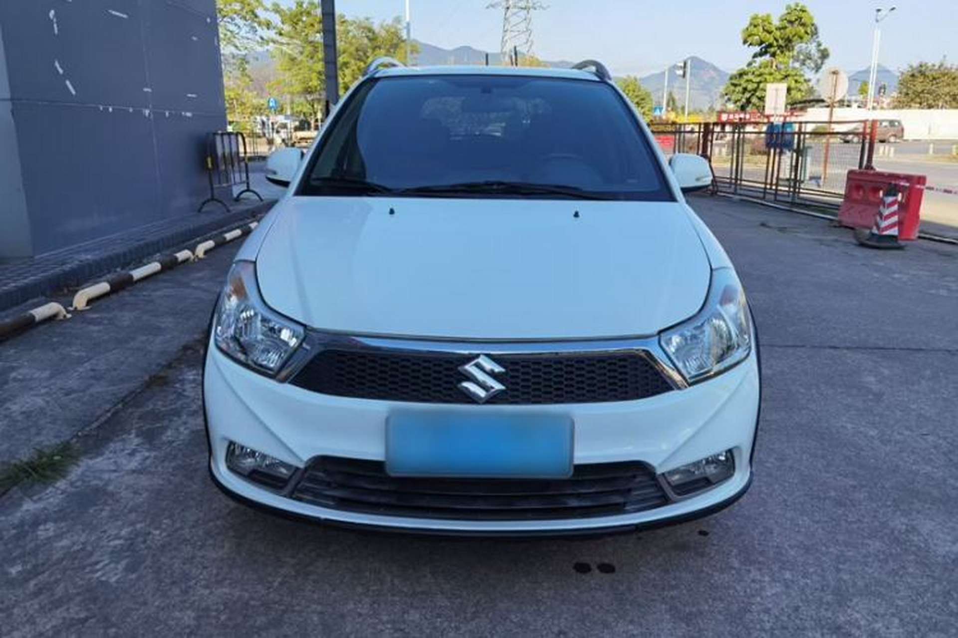 Used Suzuki SX4 2013 1.6L Manual CoolRide Model Exterior 8