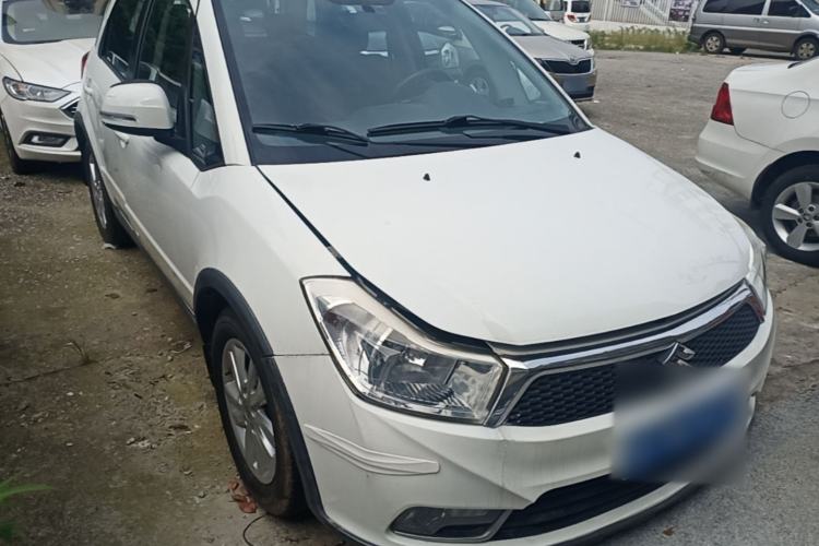 Used Suzuki SX4 2013 1.6L Automatic CoolRide Model Front Right 45 Deg