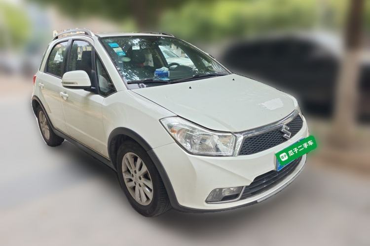 Used Suzuki SX4 2013 1.6L Automatic CoolRide Model Front Right 45 Deg