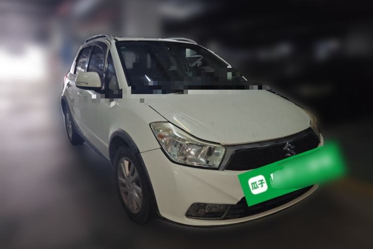 Used Suzuki SX4 2013 1.6L Manual CoolRide Model Front Right 45 Deg