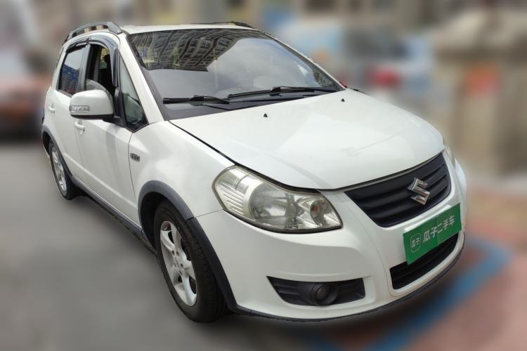Used Suzuki SX4 2013 1.6L Automatic CoolRide Model Front Right 45 Deg