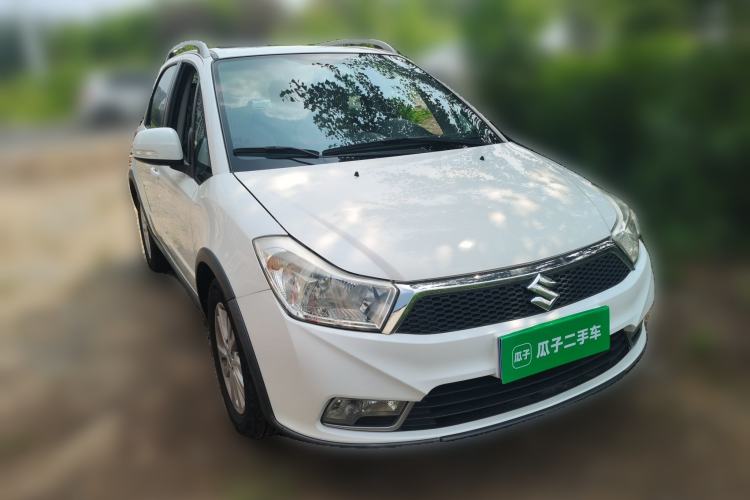Used Suzuki SX4 2013 1.6L Manual CoolRide Model Front Right 45 Deg